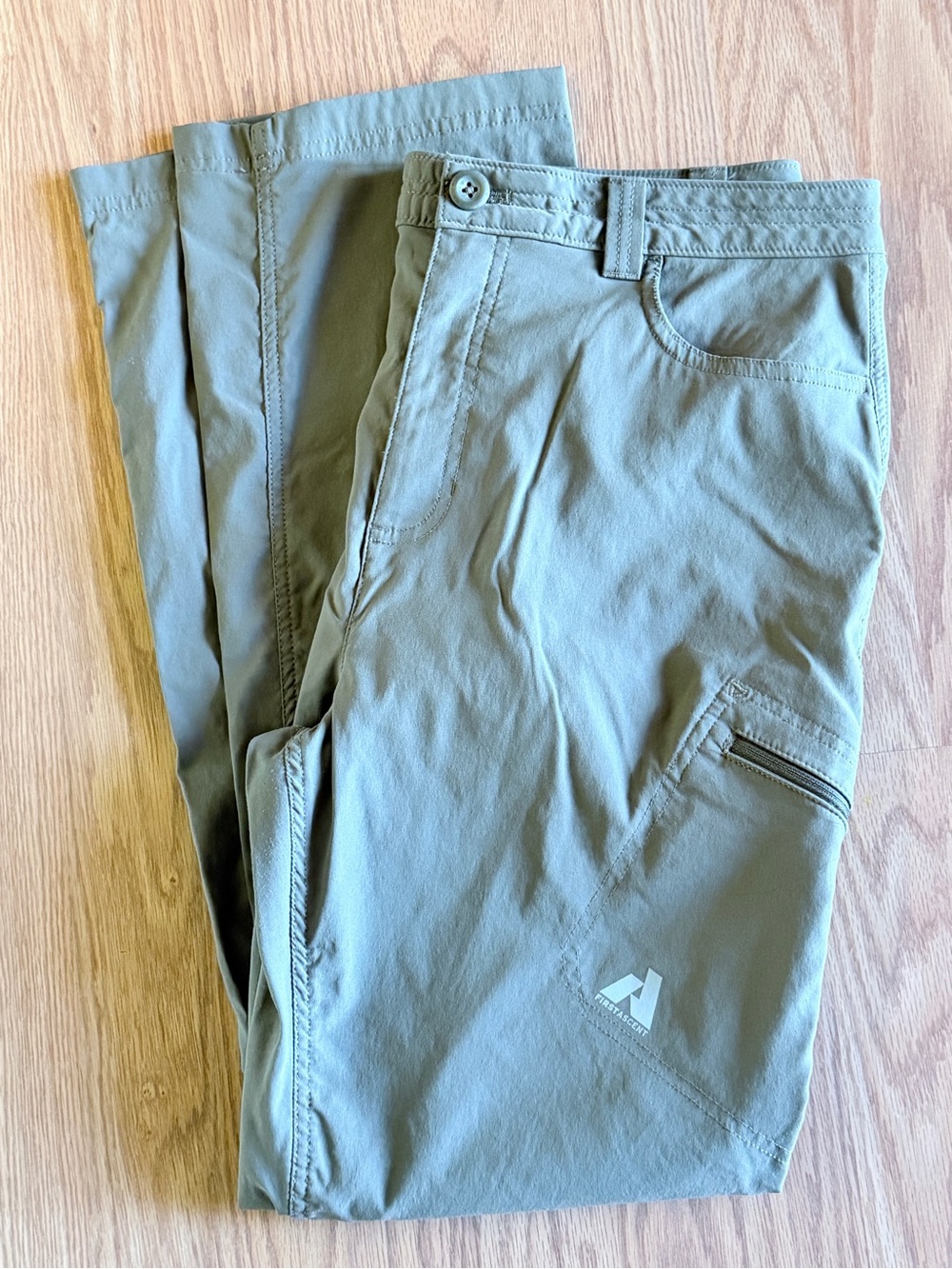 Eddie Bauer Women’s Guide Pro/ First Ascent Pants, Olive Green, Size 16